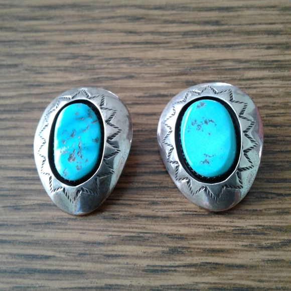 Vintage Navajo Turquoise Clip Earrings Native American - Picture 3 of 9